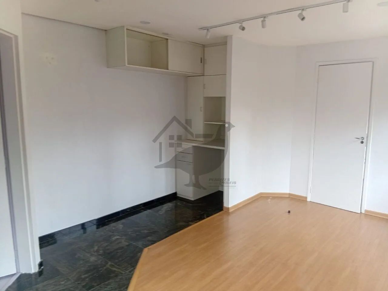 Sala Comercial de 37m² e 2 banheiros para Alugar ou venda - Foto 2