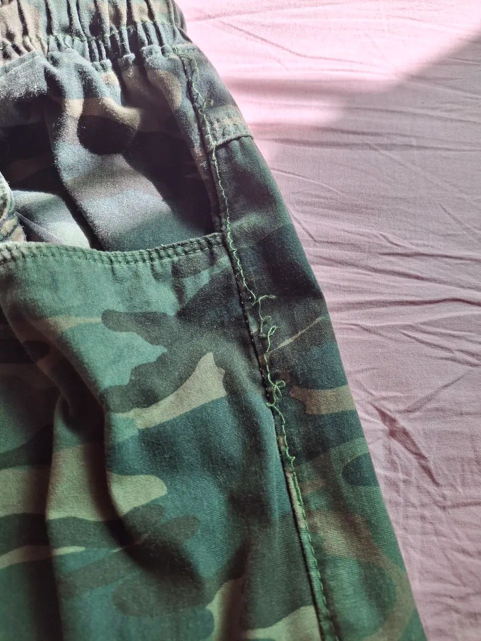 Calça verde masculina tam 42 - Foto 3