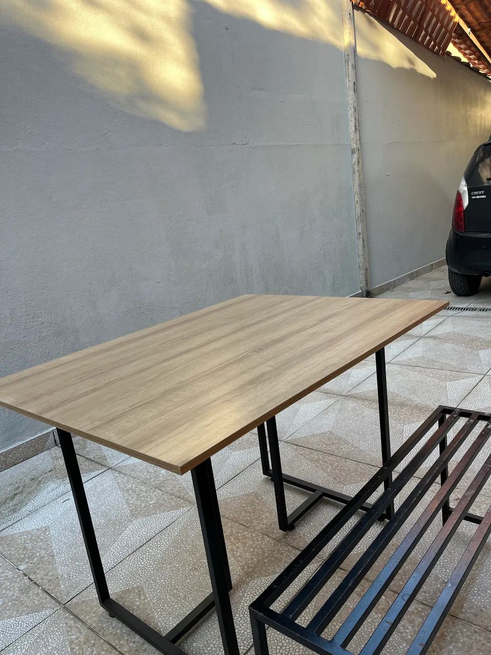 MESA VERSÁTIL AMADEIRADA 