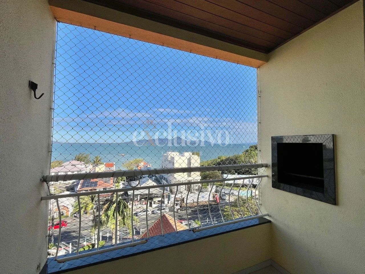 Apartamento com 2 suítes com vista para o mar de Coqueiros - Foto 3