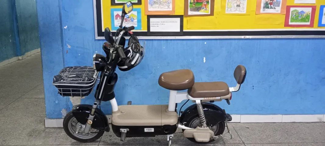 Scooter elétrica 