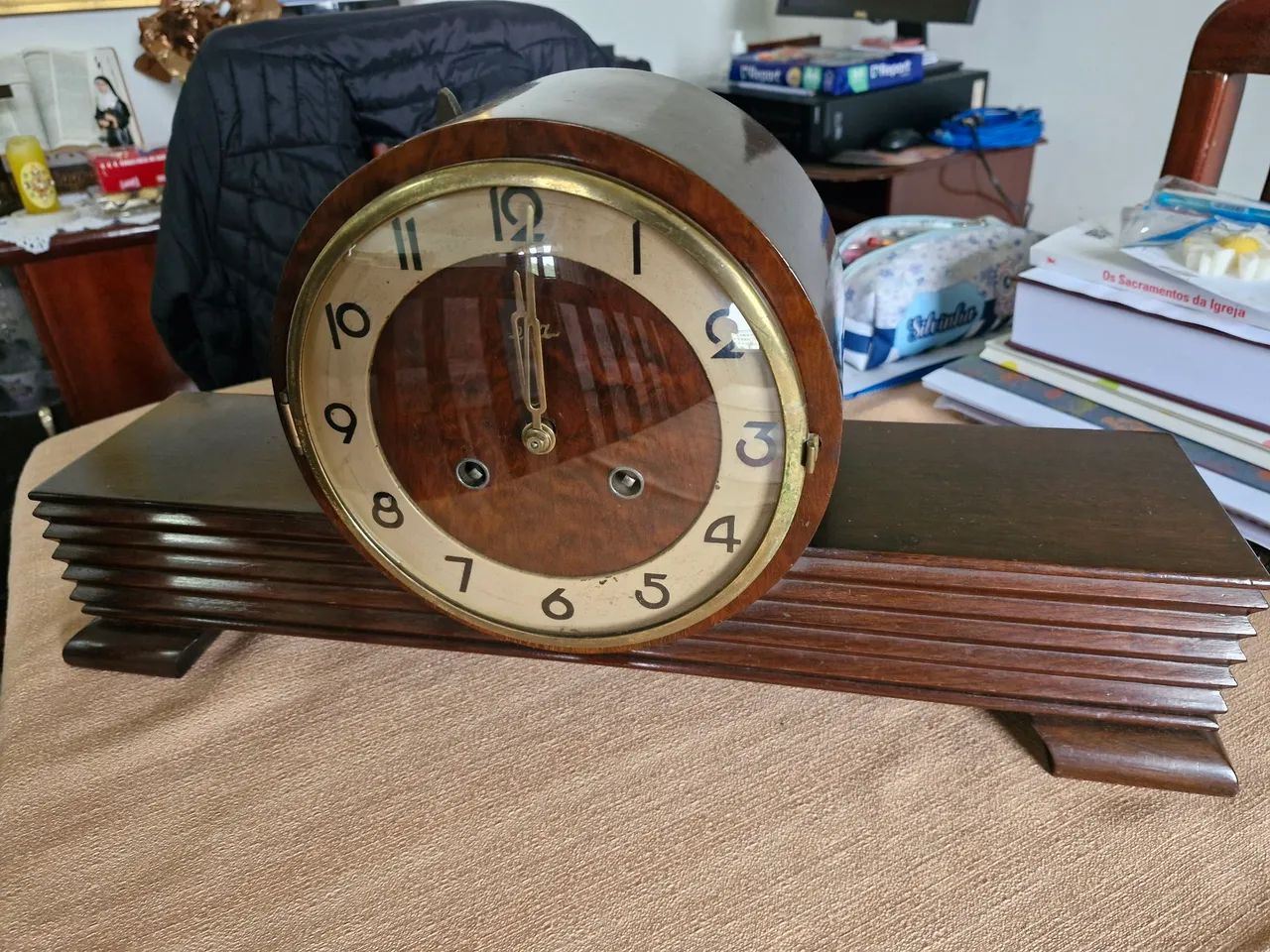 Relogio de mesa antigo Suíço  - Foto 4