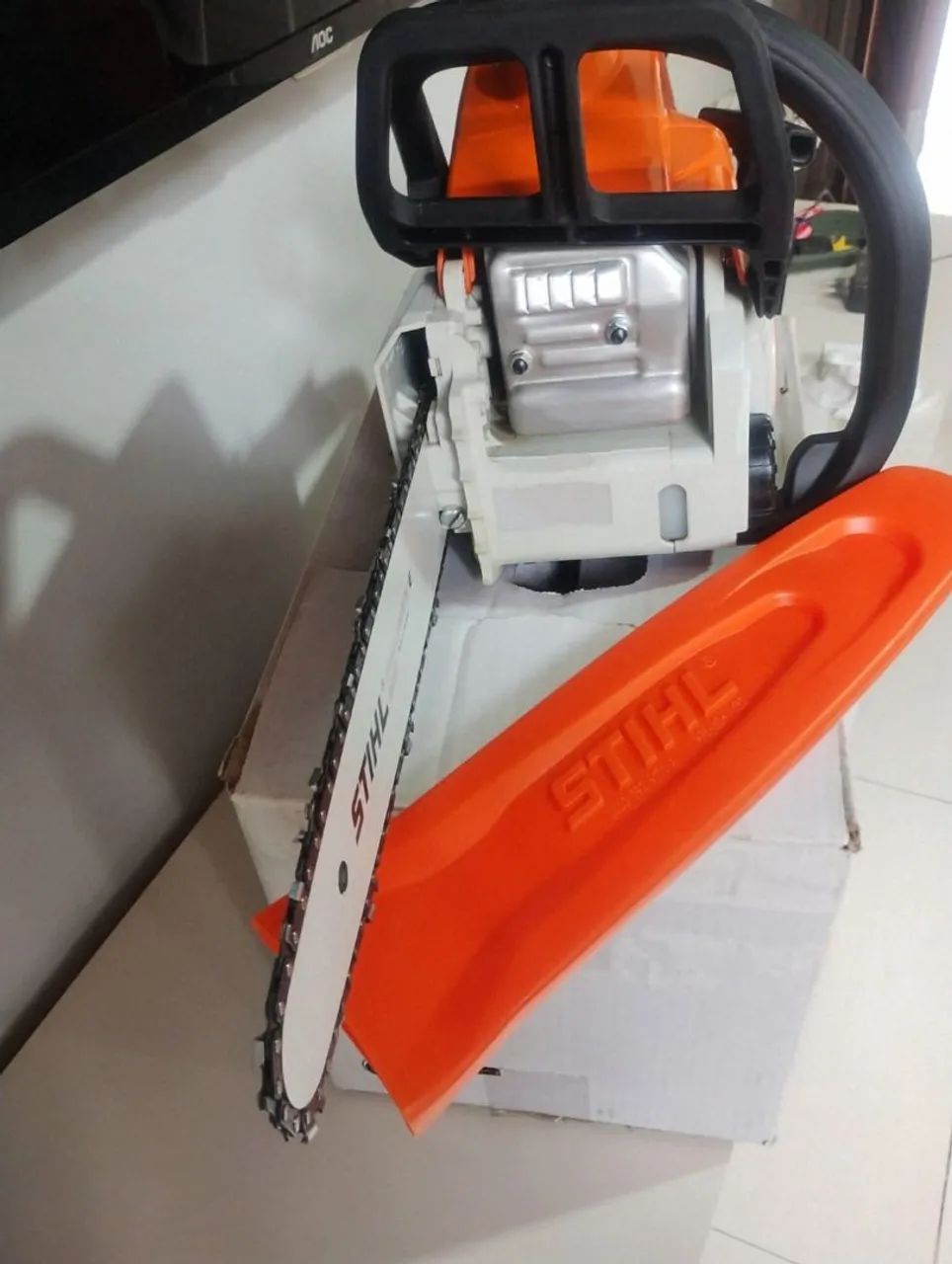 Motosserra STIHL MS 170 a gasolina 1,8cv com sabre de 30cm - Foto 3