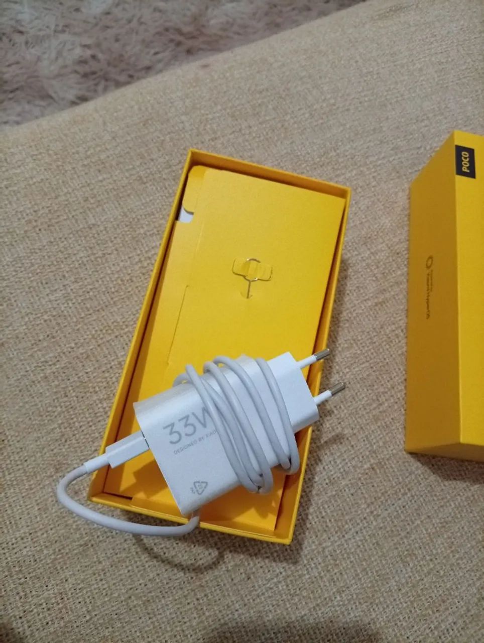 Celular poco C85