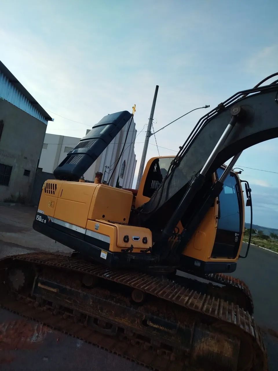 Escavadeira Hidráulica Hyundai Robex 150 LC  - Foto 4