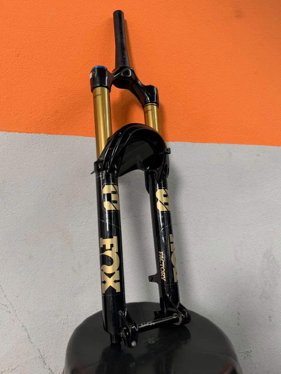 Suspensão Fox 38 Kashima