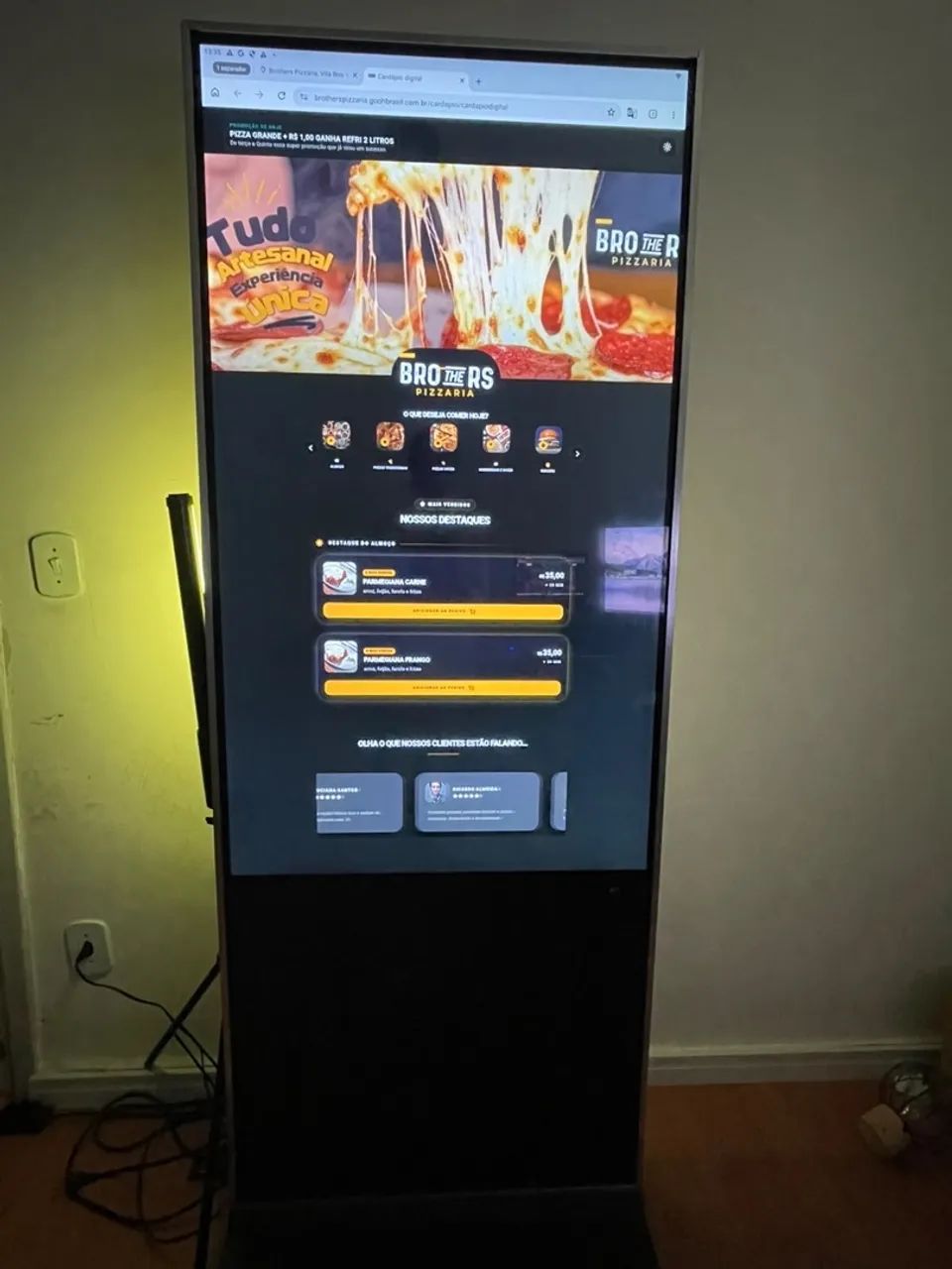 Totem Interativo Touch 55" Android Integrado 