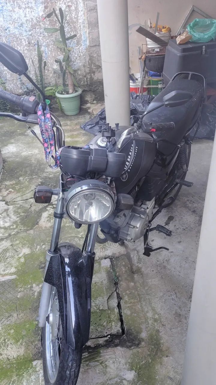 YBR 125 preta  - Foto 2
