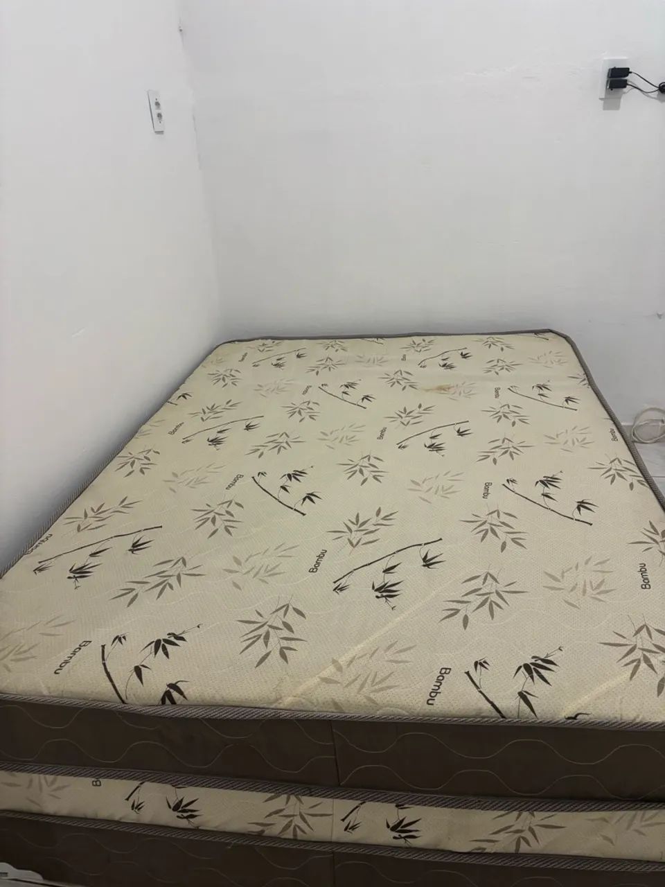 Cama Semi-nova