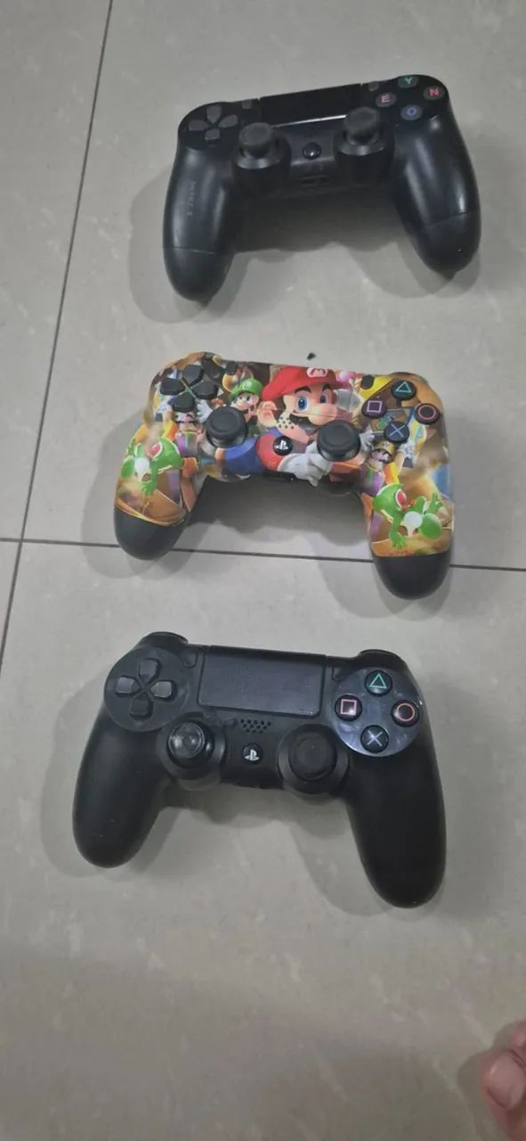 Controles de PS4 com defeito