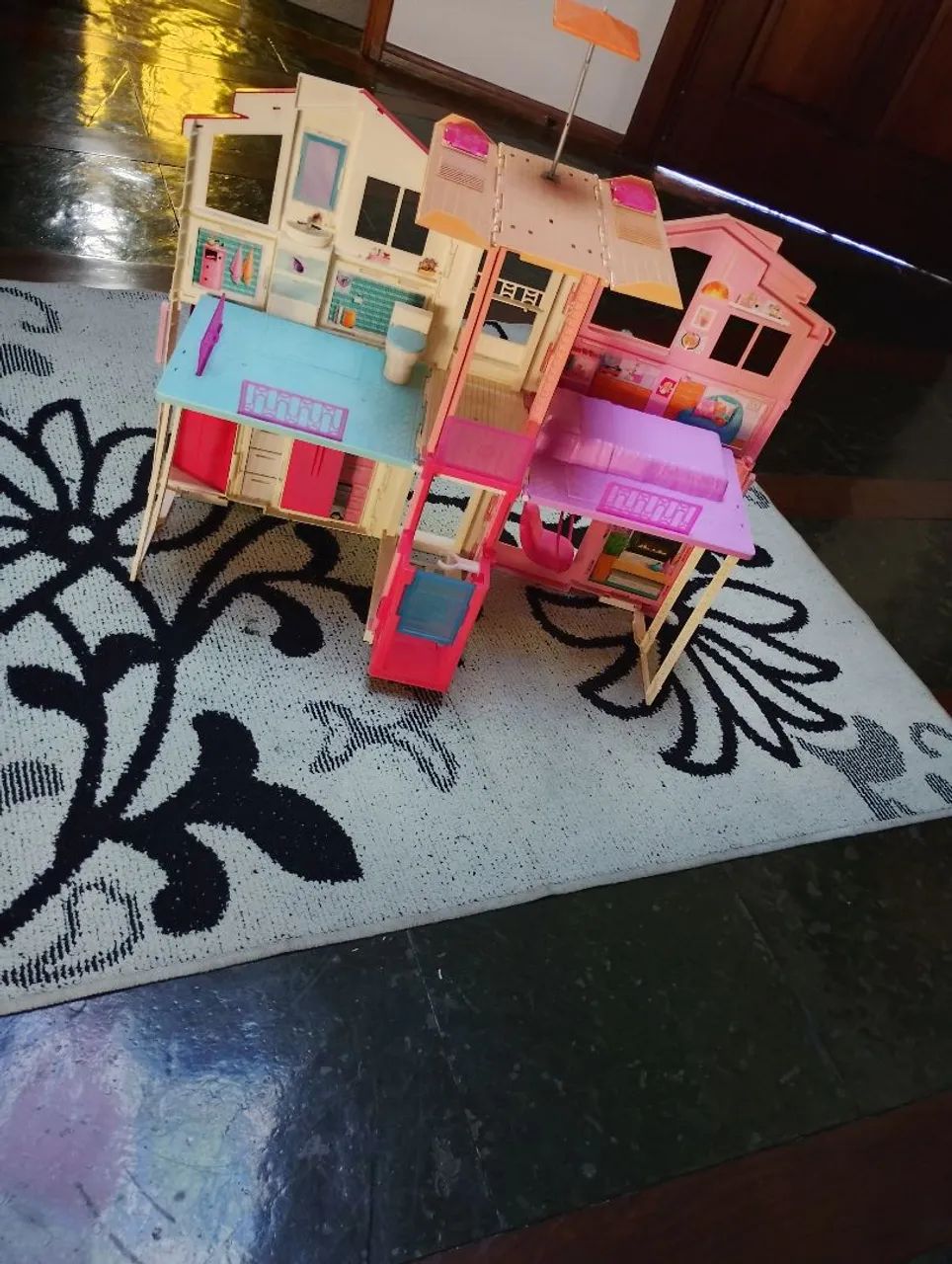 Casa da Barbie com elevador da Mattel - Foto 4