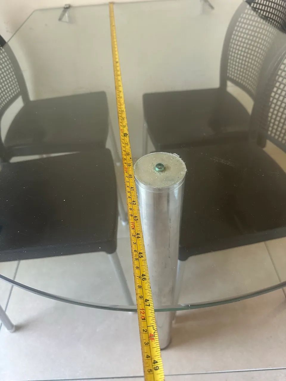 Mesa de jantar de vidro com 4 cadeiras  - Foto 4