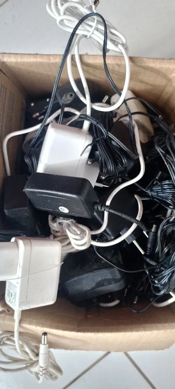 35 Fontes 12v 1A, 2A...