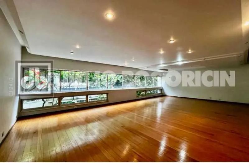 Apartamento : / Residencial / Copacabana