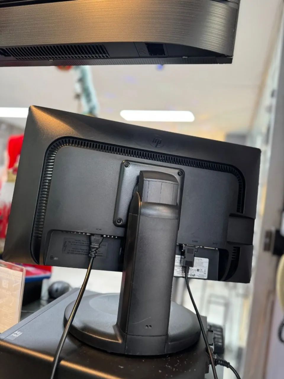 Monitor HP   Modelo: HSTND-4031- G 19? polegadas  Led 60Hz  Preto  Seminovo  (3 meses de g - Foto 5