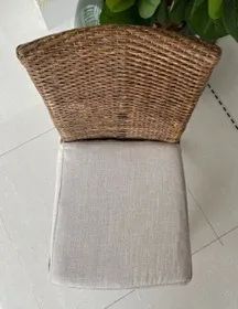 Cadeiras em Rattan natural perfeito estado 4 unidades com almofada de assento. - Foto 4