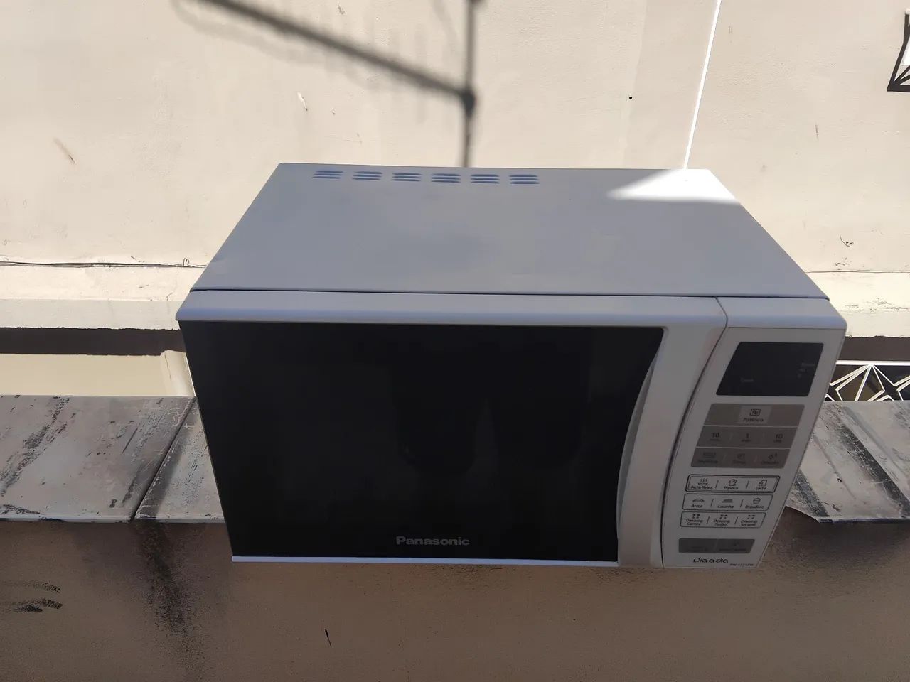 Microondas Panasonic 20 litros  - Foto 2