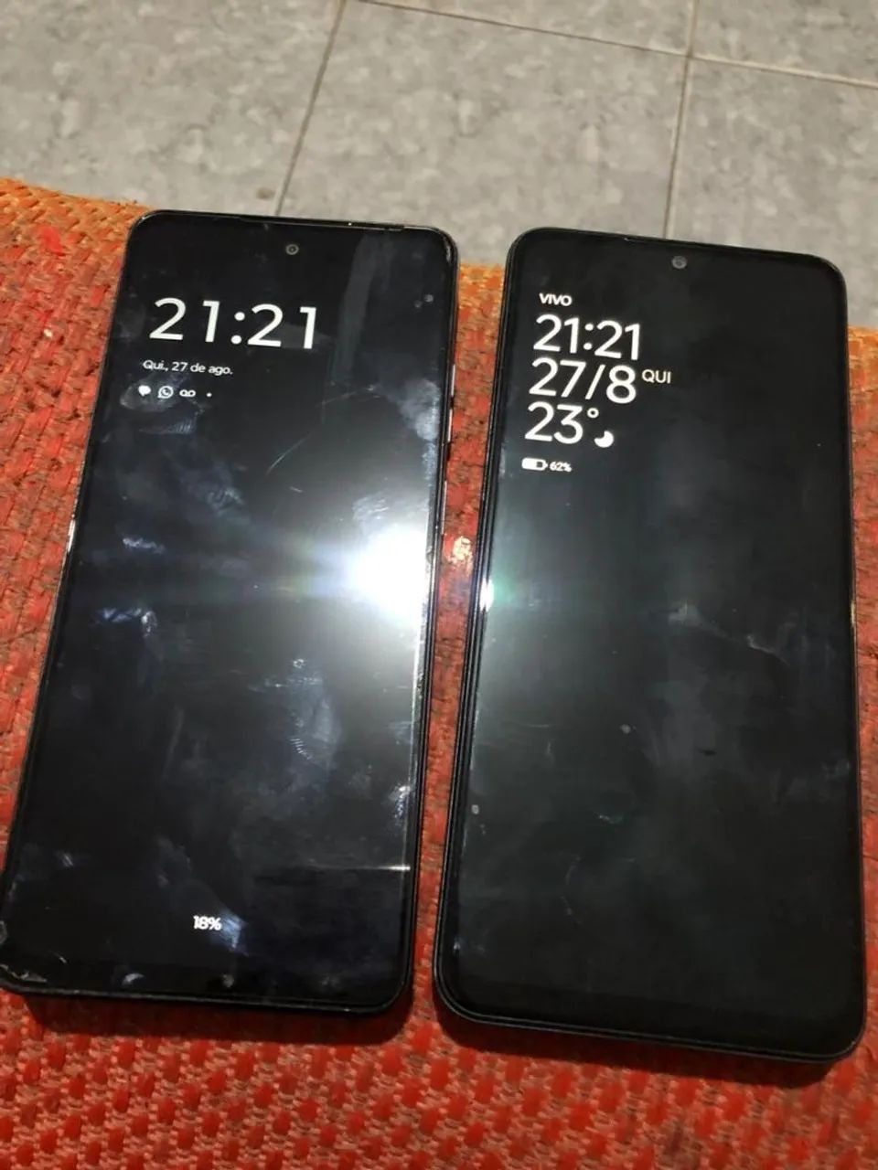 Vende-se 2 celulares - Foto 2