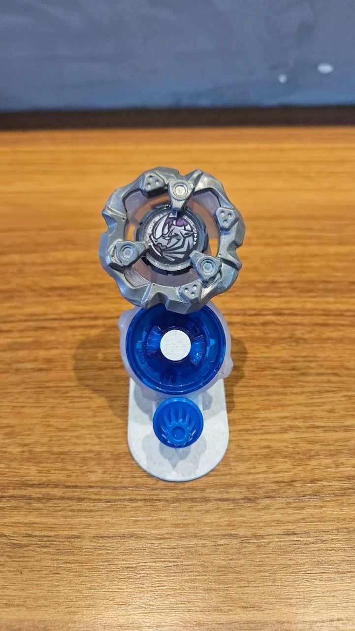 Beyblade x Rhino Horn 4-80 GF