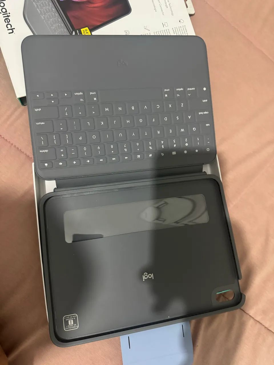 Capa Teclado IPad 10 e 11 logitech - Foto 4