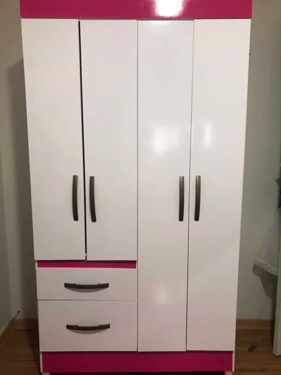 Guarda Roupa 4 portas 2 gavetas - Foto 3