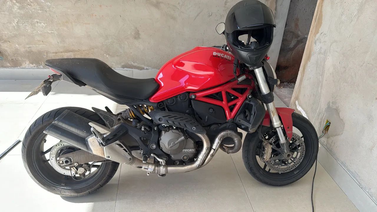 Ducati Monster 821 cc - Foto 2