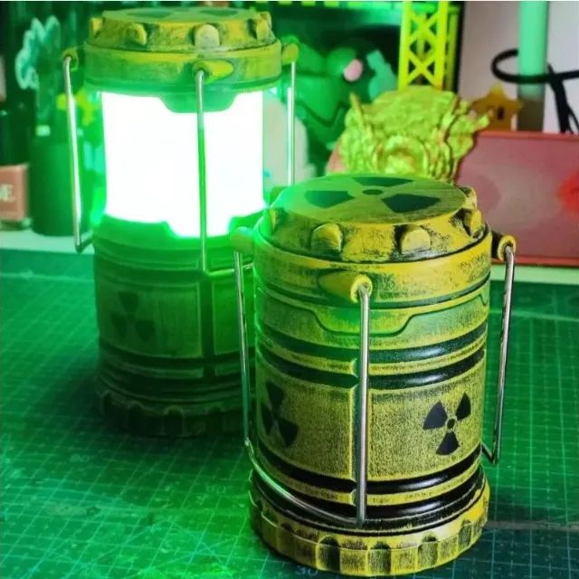 Lanterna Decorativa Assustadora Mini Reator Nuclear Portátil