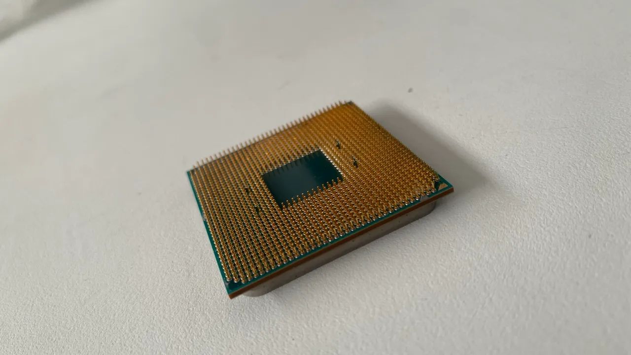 Processador AMD Ryzen 7 1700 - 8 Núcleos / 16 Threads (3.0 GHz até 3.7 GHz) Socket AM4 - Foto 3