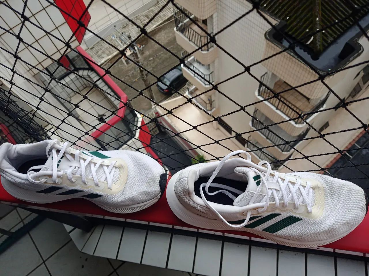 Tênis esporte corrida Adidas 42 branco e verde  - Foto 3