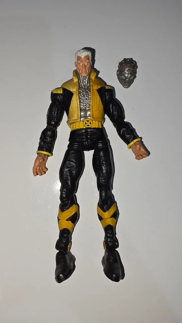XORN/MAGNETO MARVEL LEGENDS USADO - Foto 3