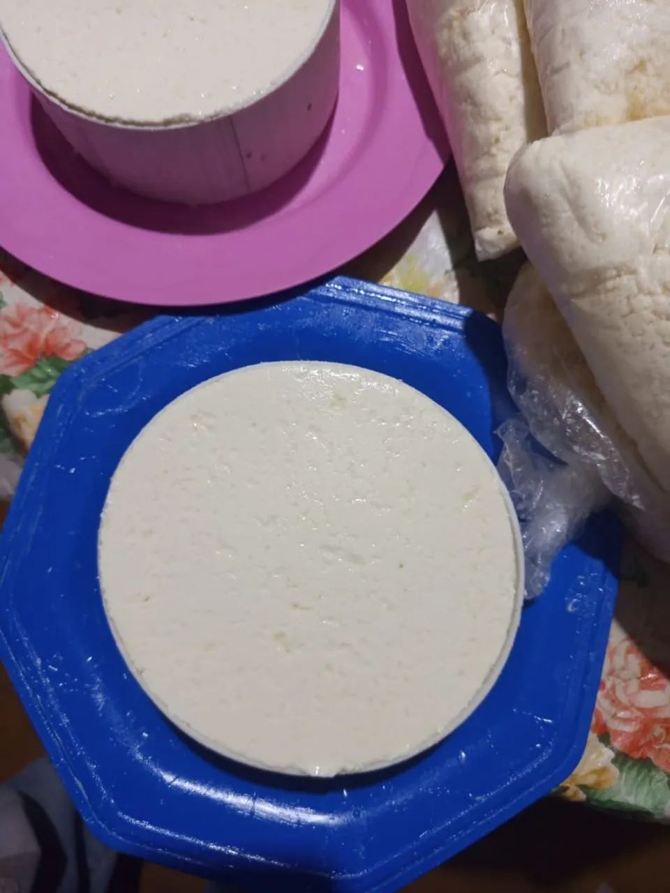Vende-se queijo ralado e queijo fresco  - Foto 4