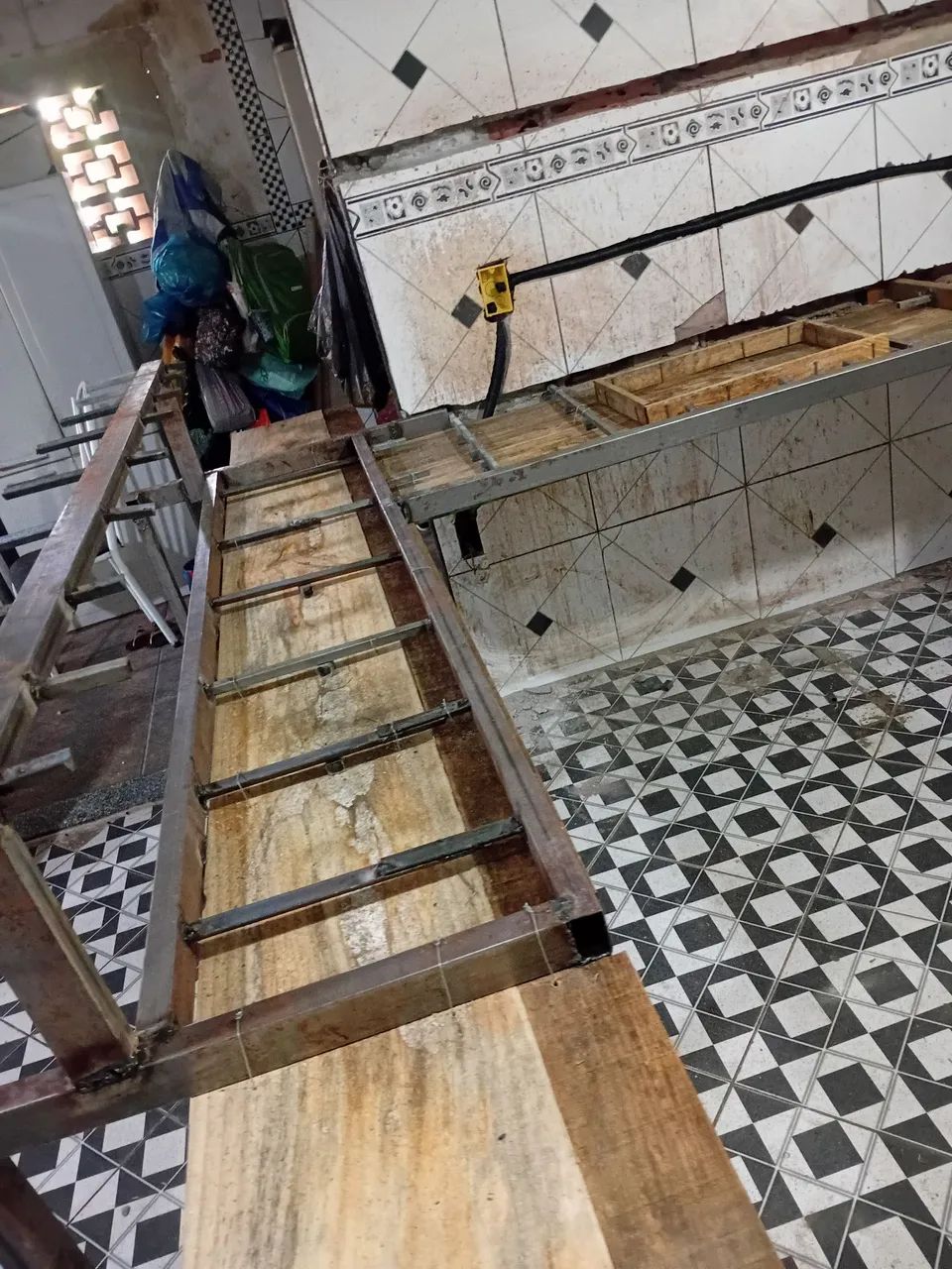 Preciso de um servente