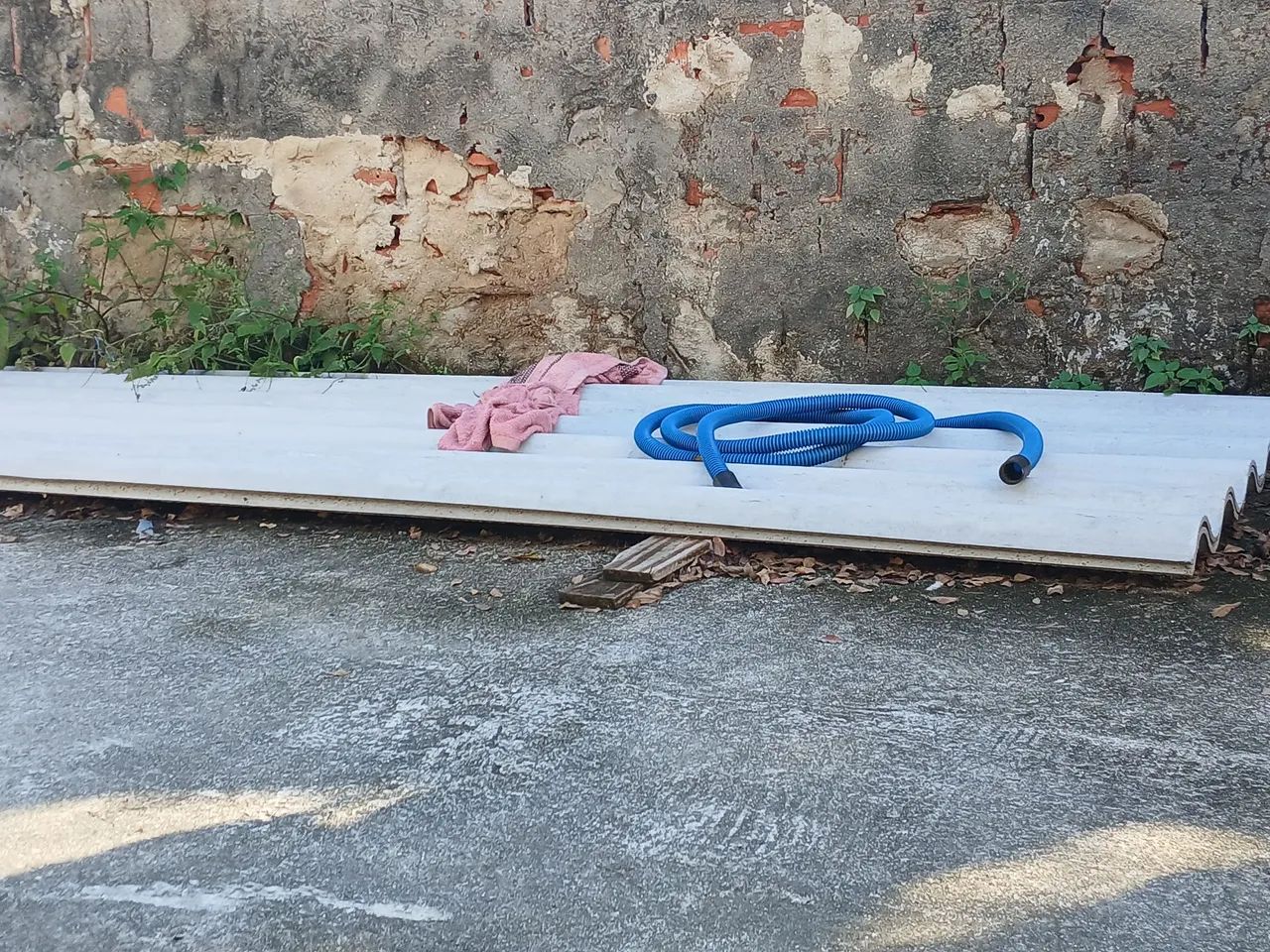 Duas telhas brasilit  - Foto 2