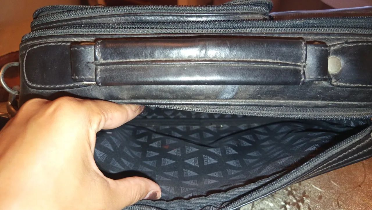 Bolsa de couro tamanho  30cm x 20cm  - Foto 4