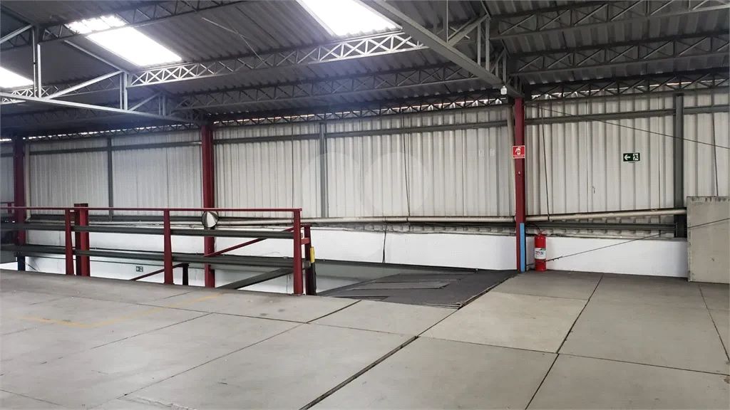 Galpão 920m² úteis 80 vagas a venda em frente ao Aeroporto de Congonhas - São Paulo