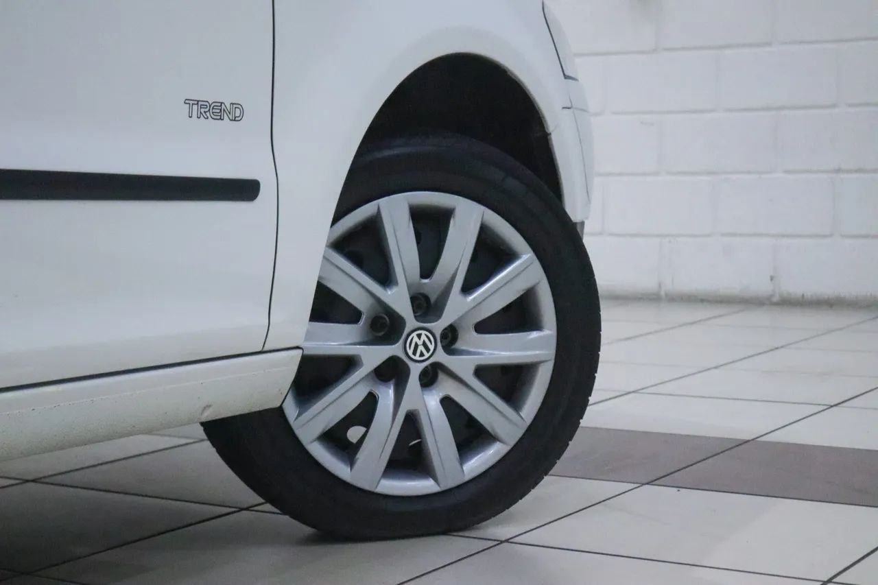Volkswagen Fox 1.0 MI Total Flex 8V 5P 2010 - Foto 5