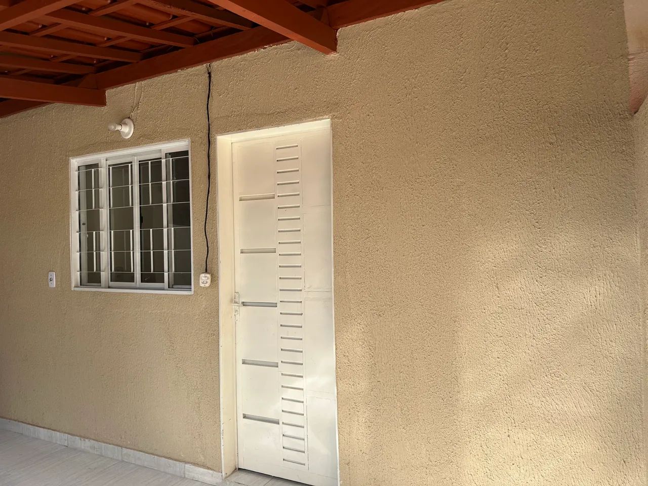 7 Barracao de 2 cômodos e 1 banheiro  - Foto 3