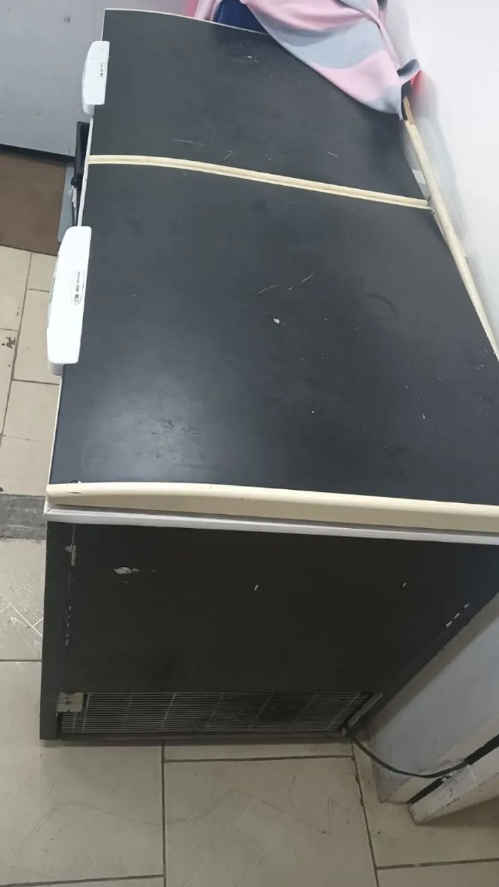 FREEZER DUAS PORTAS-SEMI NOVA