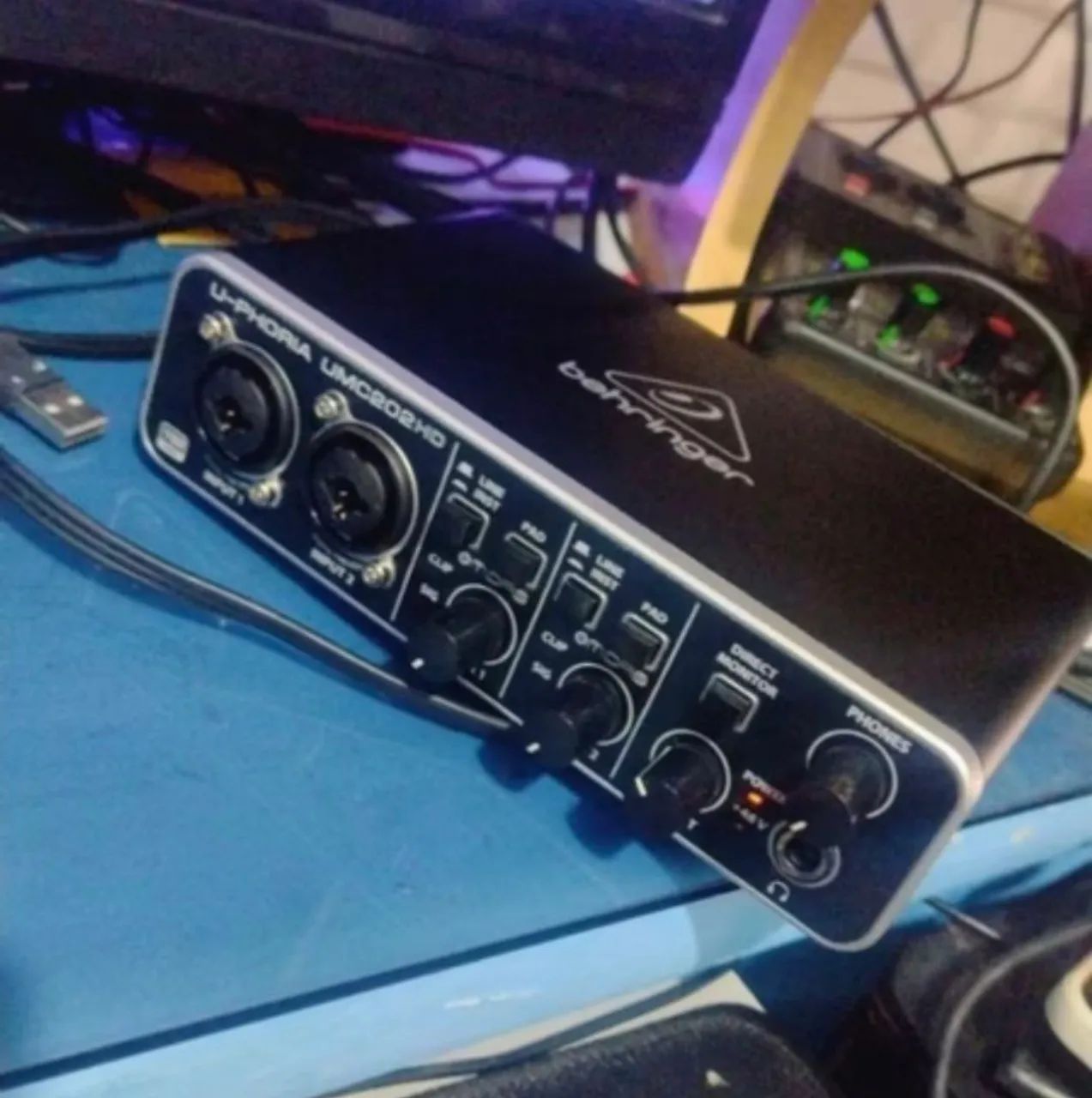 Placa de áudio Behringer umc202HD - Foto 2