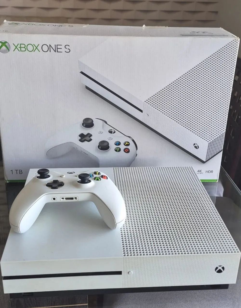 XBOX ONE S 1TB