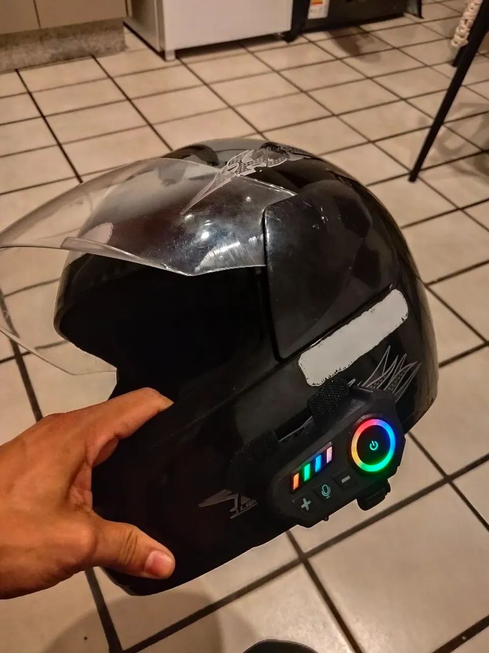 Capacete usado com intercomunicador - Foto 2