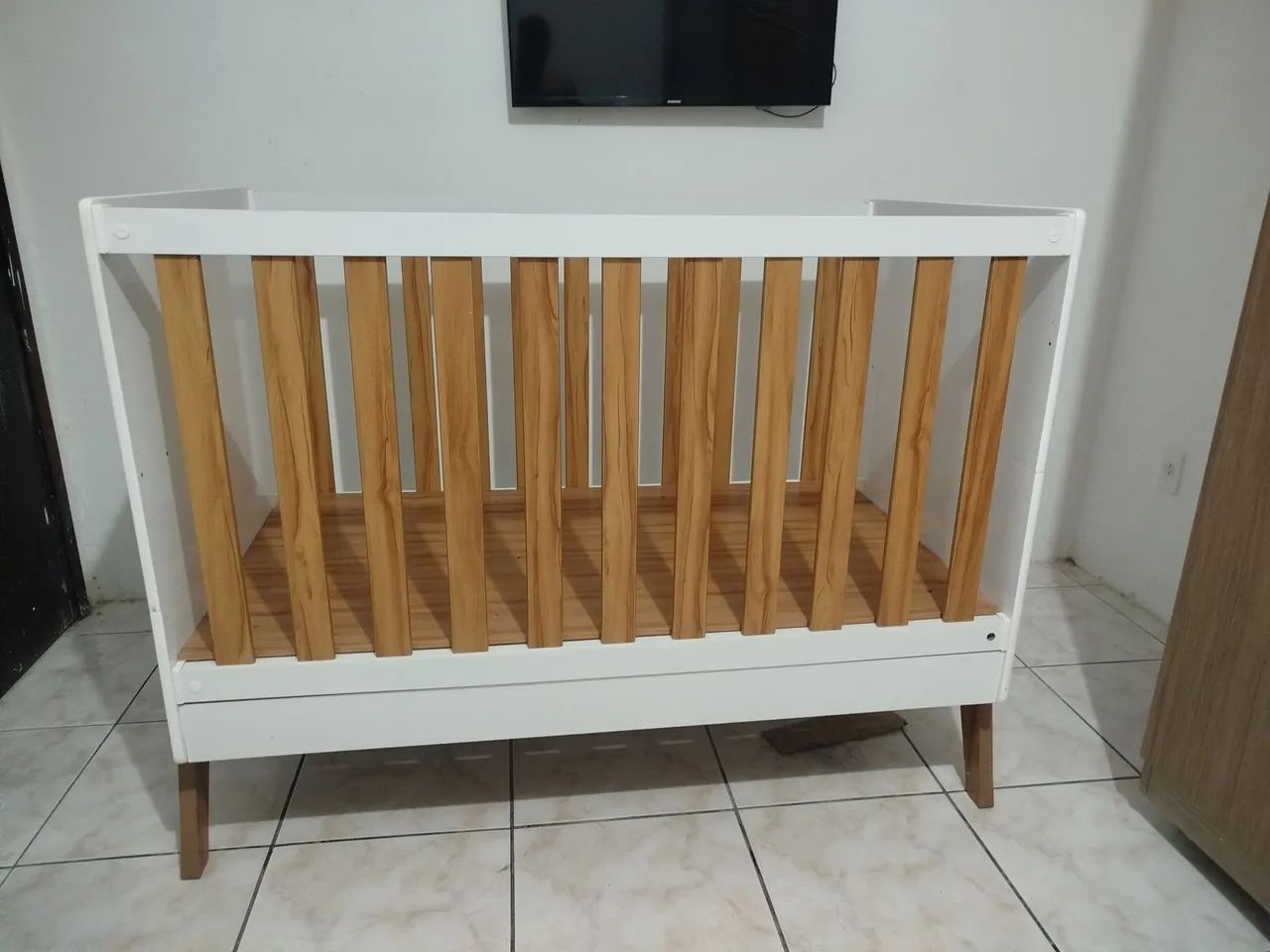 Vendo berço Guti retro amêndoa  - Foto 5