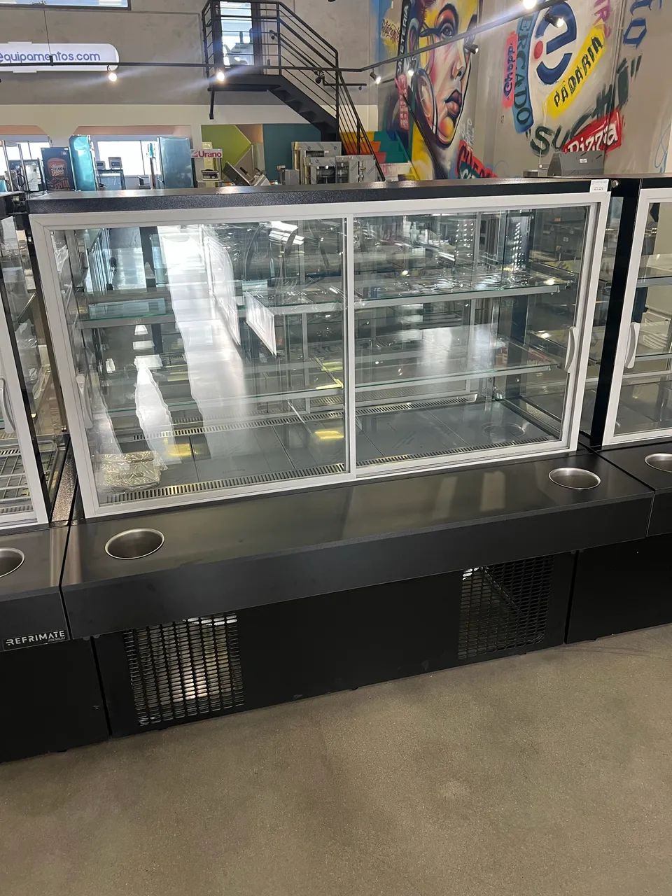 Vitrine refrigerada 1.50m self service nova pronta entrega 