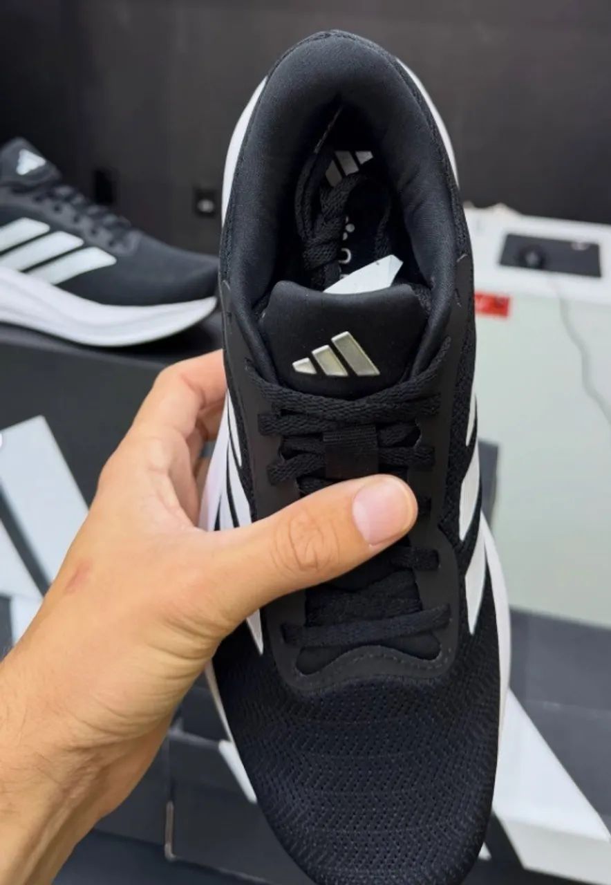 Tenis adidas 41 novo na caixa - Foto 4