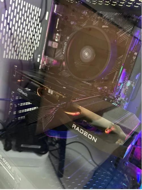 RX 6600 Asrock - Foto 2