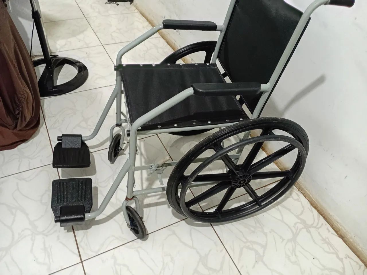 Cadeira de rodas  - Foto 3