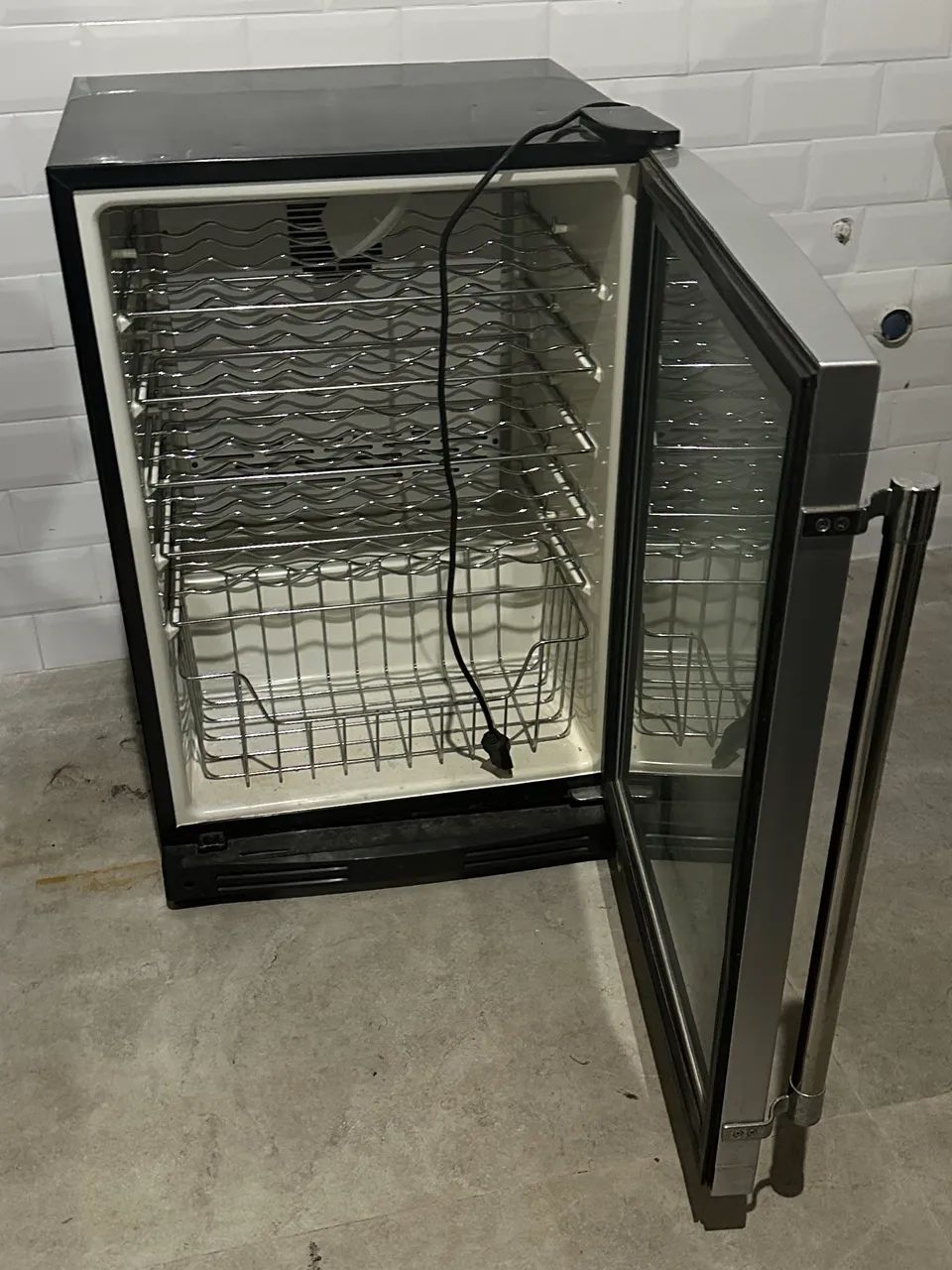 Adega refrigerada Brastemp - Foto 2