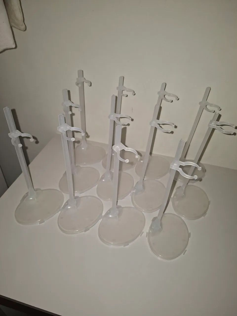 12 Suportes Transparentes para Bonecas