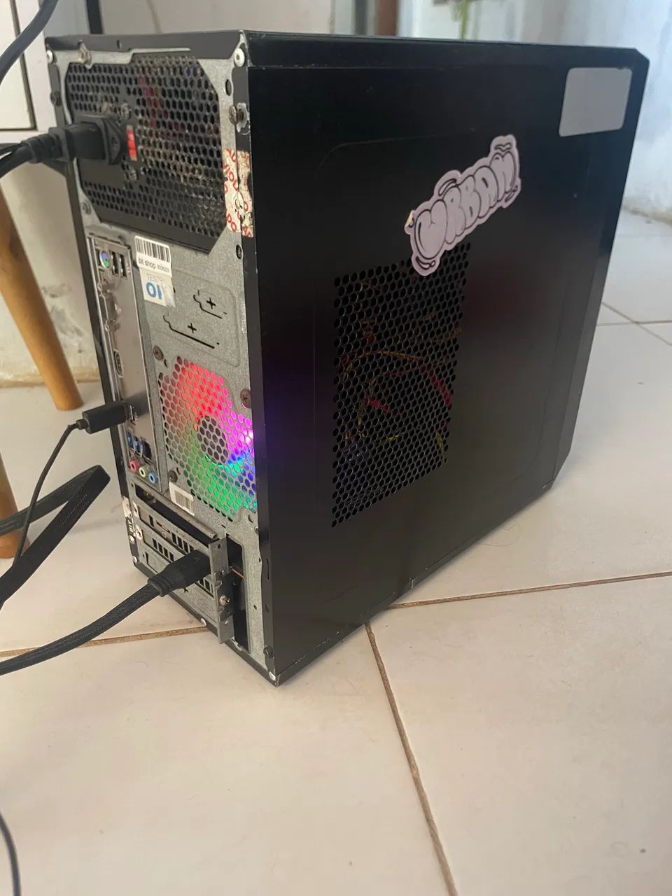 Pc Gamer Ryzen 3 3200G + 16GB De RAM  