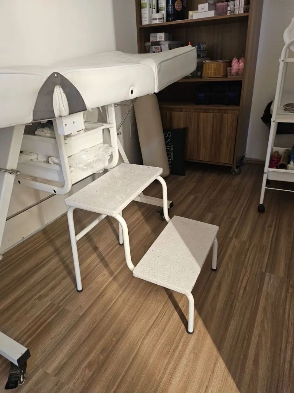 Maca Estética Luxo Estek (Com Gavetas Auxiliares) - Foto 2